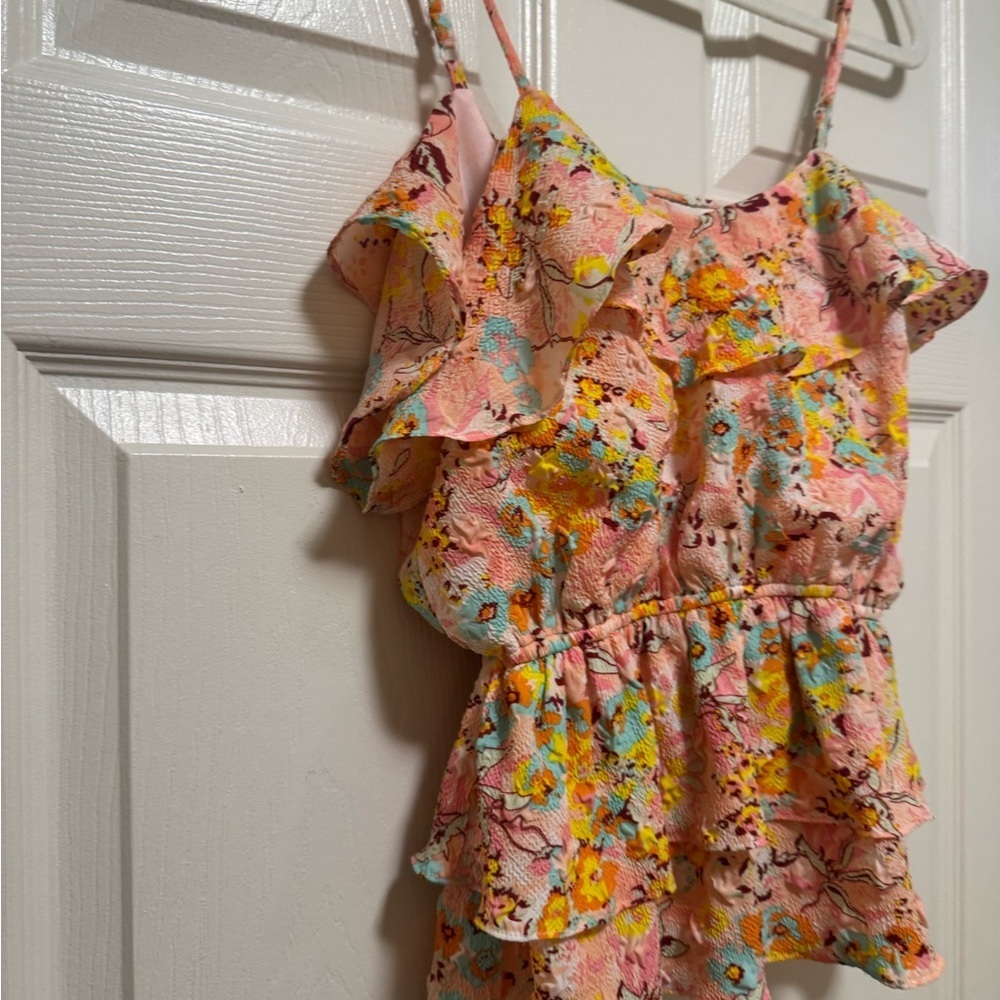 Floral Ruffle Sleeveless Top - Picture 4 of 8